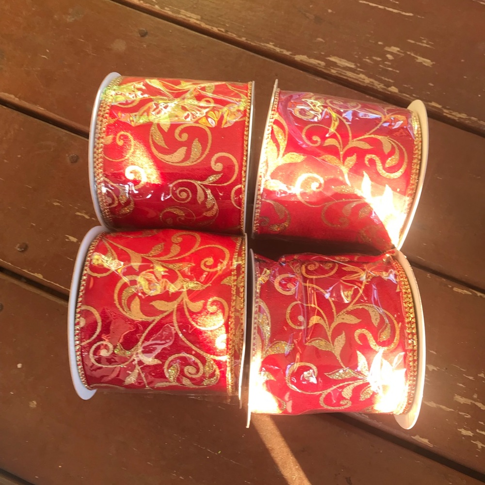 Regency International Ribbon 4x10 yards red/gold velvet vine leaf design